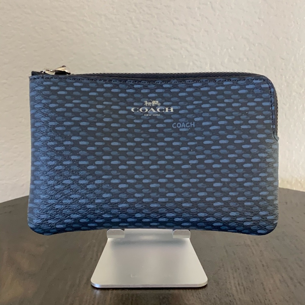Coach wristlet (NWOT)
